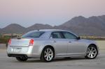 Chrysler 300C SRT8 2012 года